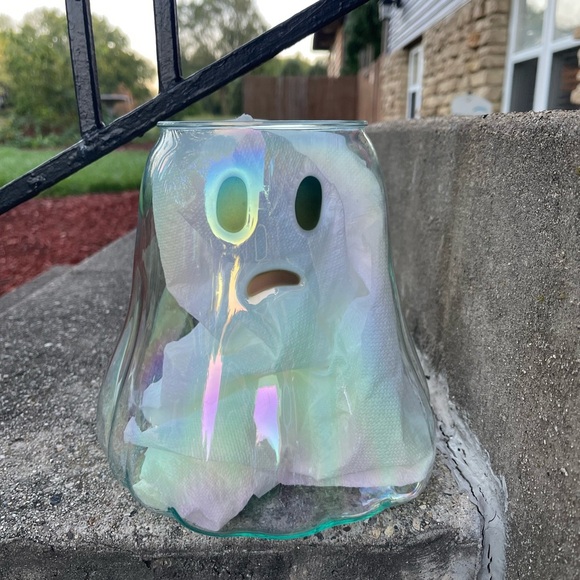 NEW 2024 Walmart Iridescent Ghost Plastic Candy Holder – Halloween l Poshmark - Picture 1 of 3